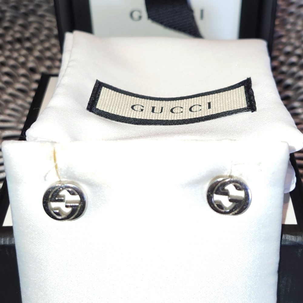 Gucci Sterling Silver Interlocking Stud Earrings - image 4